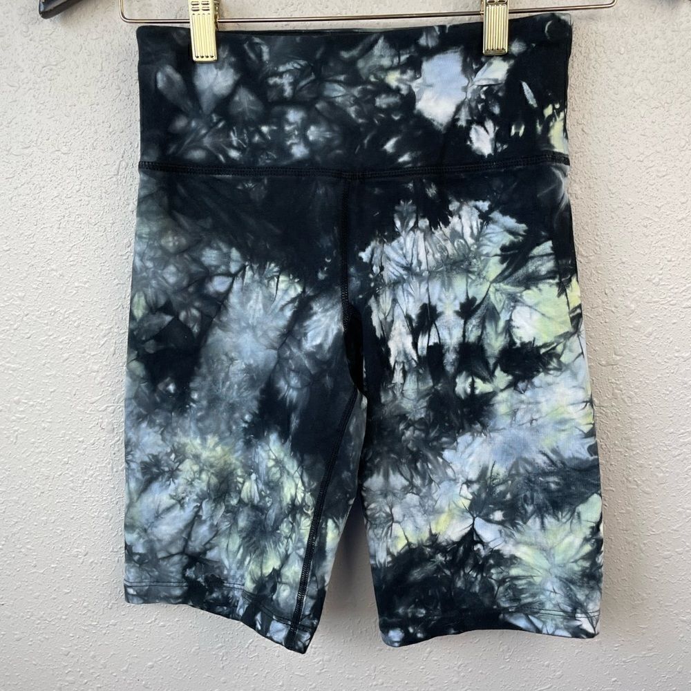 NWOT Calvin Klein Performance Stretch Athletic Shorts Size XS